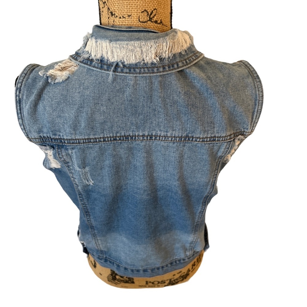 Almost Famous Distressed Jean Jacket Women’s Size X Small - Picture 8 of 11